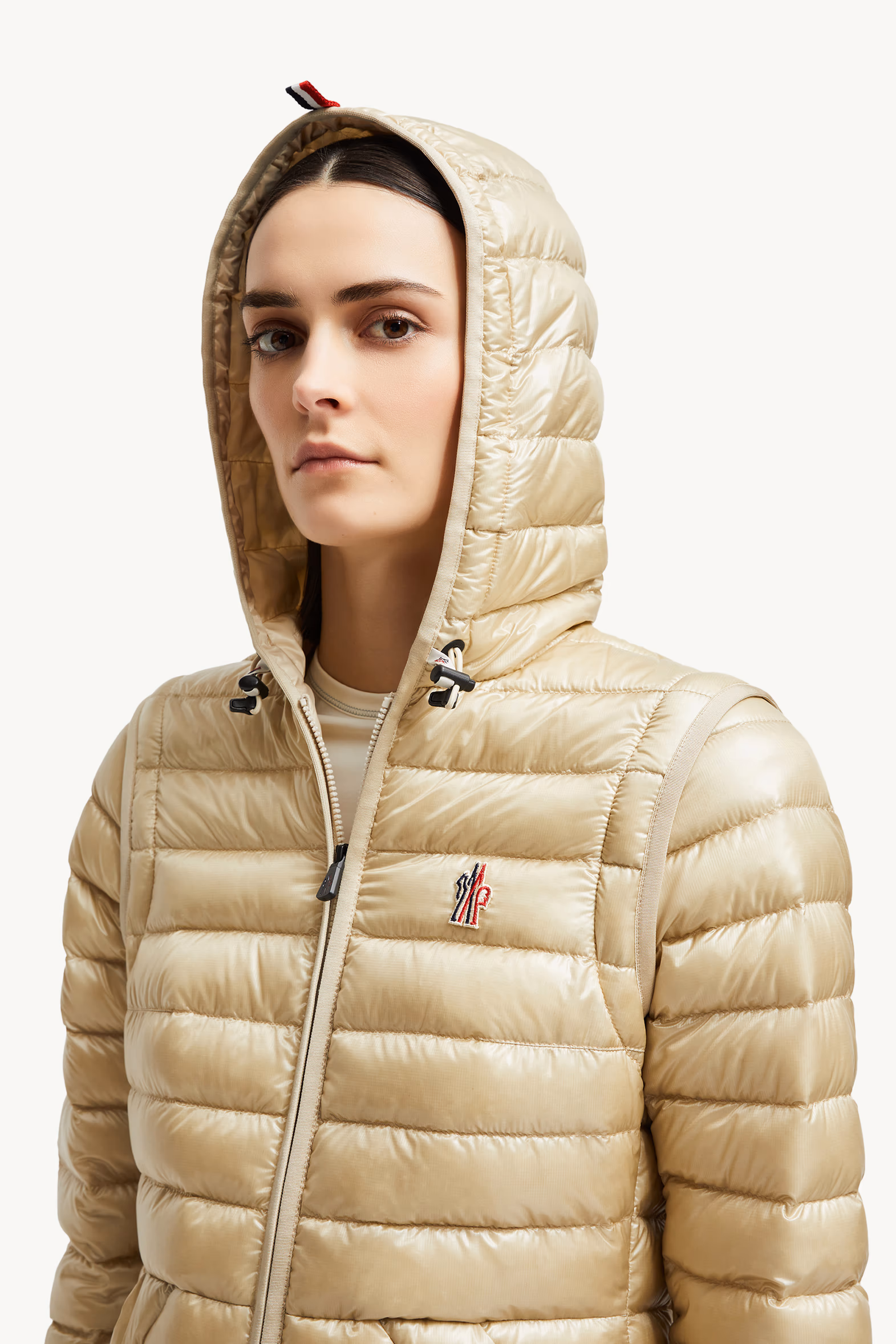 Plumífero corto con capucha 2 en 1 Karura Mujer Beige Arena Moncler 4